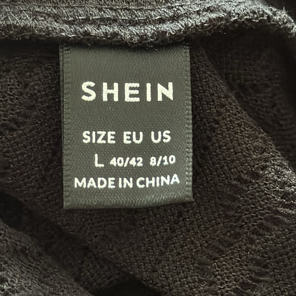 🌴SHEIN BLACK LACE BLOUSE 🌴 - Picture 4 of 5